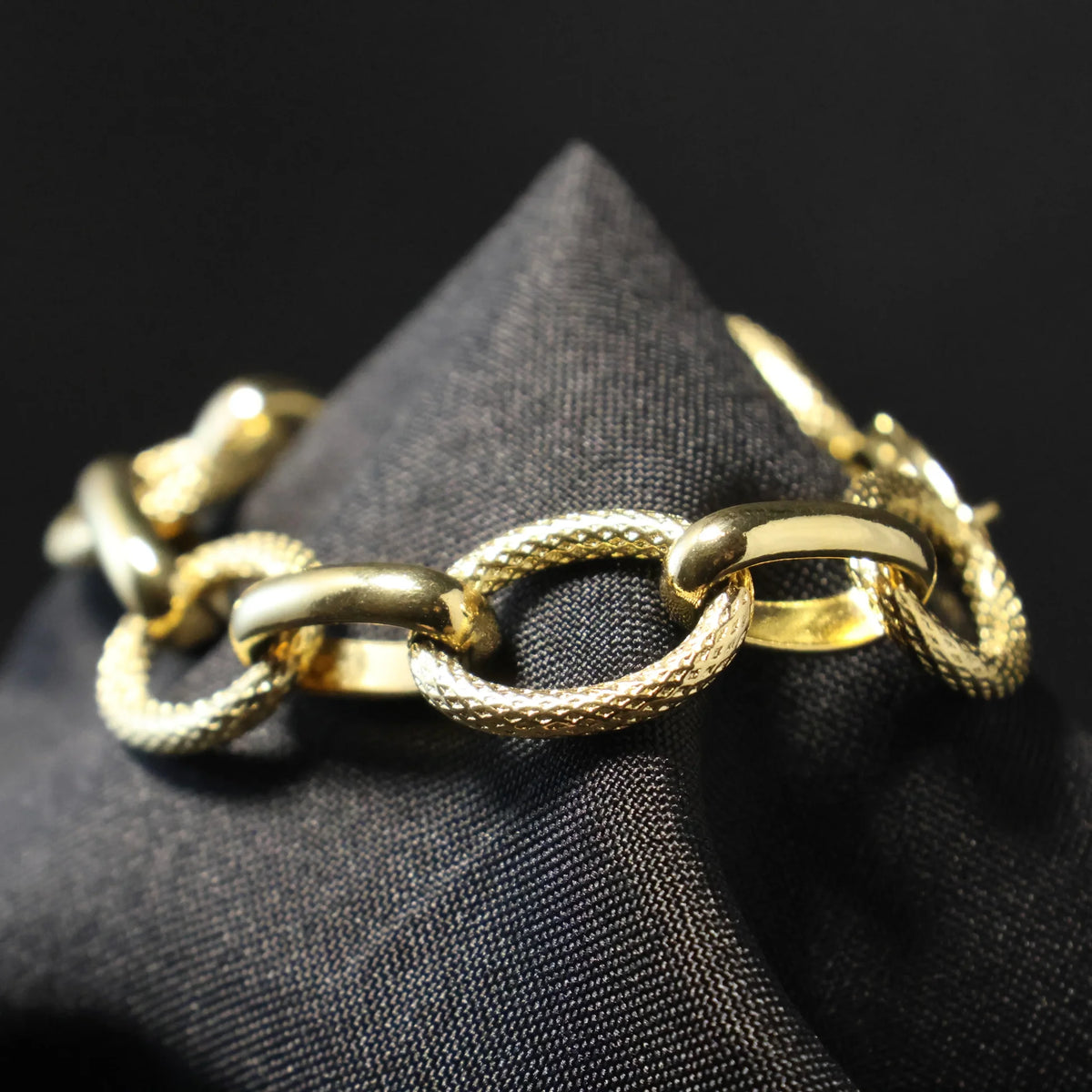 Stainless Steel Bracelet solid yellow oval pattern fantasy links RY57