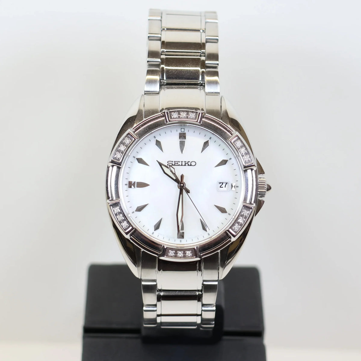 Seiko watch ladies SKK883P1 quartz swarovski dial