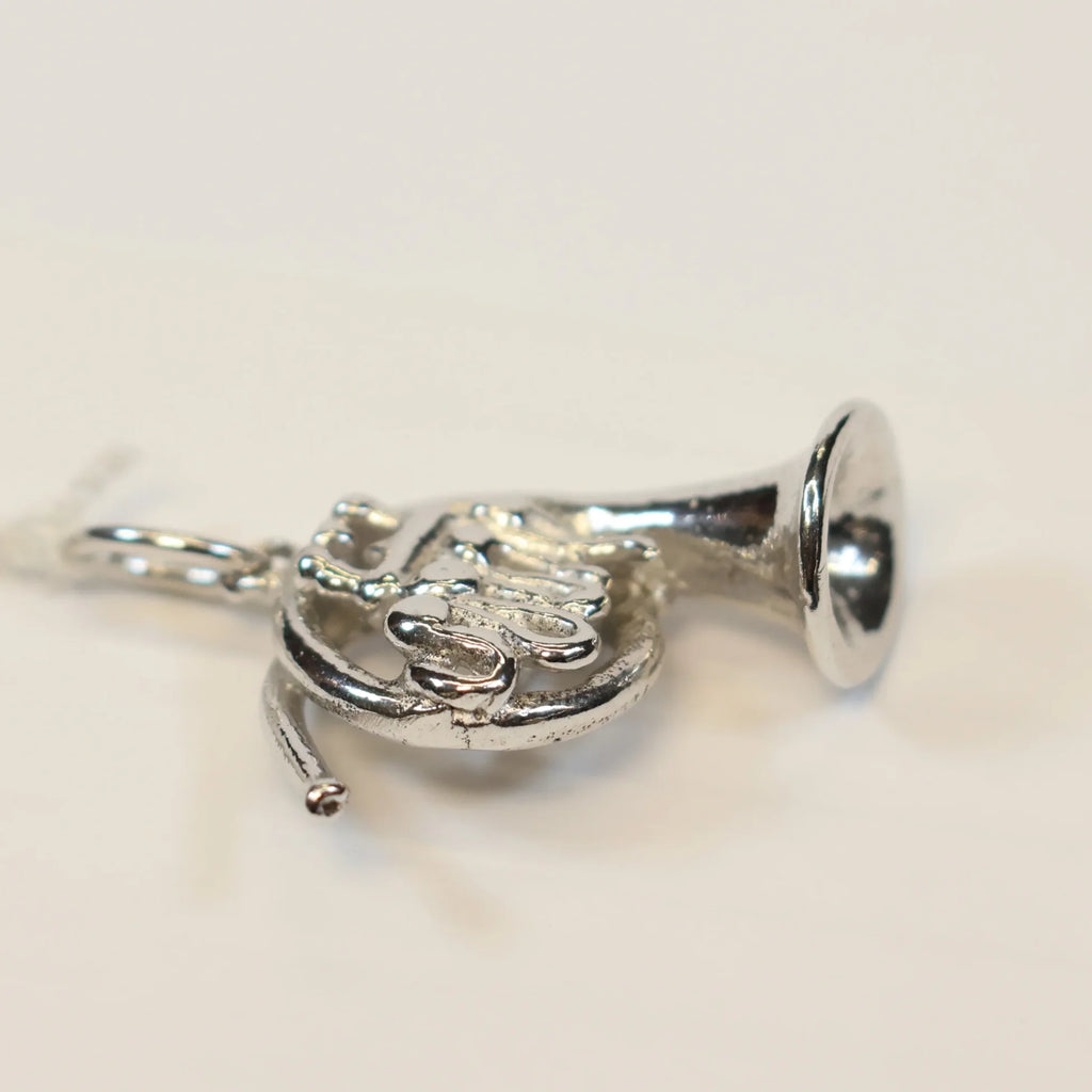Silver horn pendant