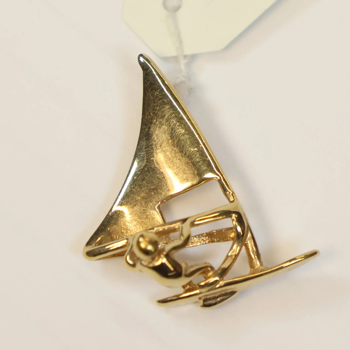 Plaque windsurfer pendant
