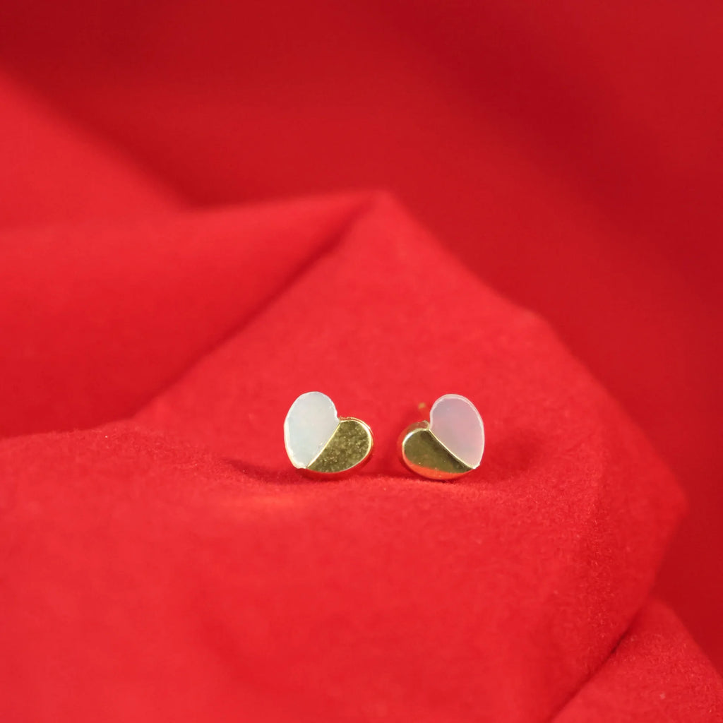 18 carat gold heart earrings with mother of pearl 064542